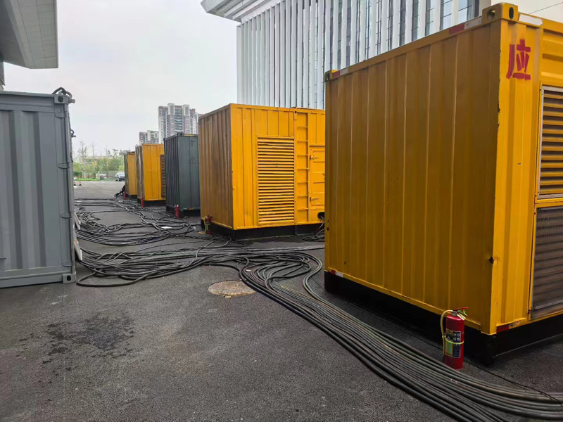 玉树不同季节柴油发电机组保养有哪些注意事项?