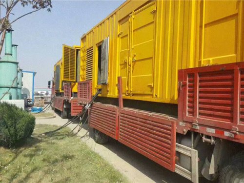 玉树发电机出租如何根据燃油压力判断燃油系统是否存在故障？