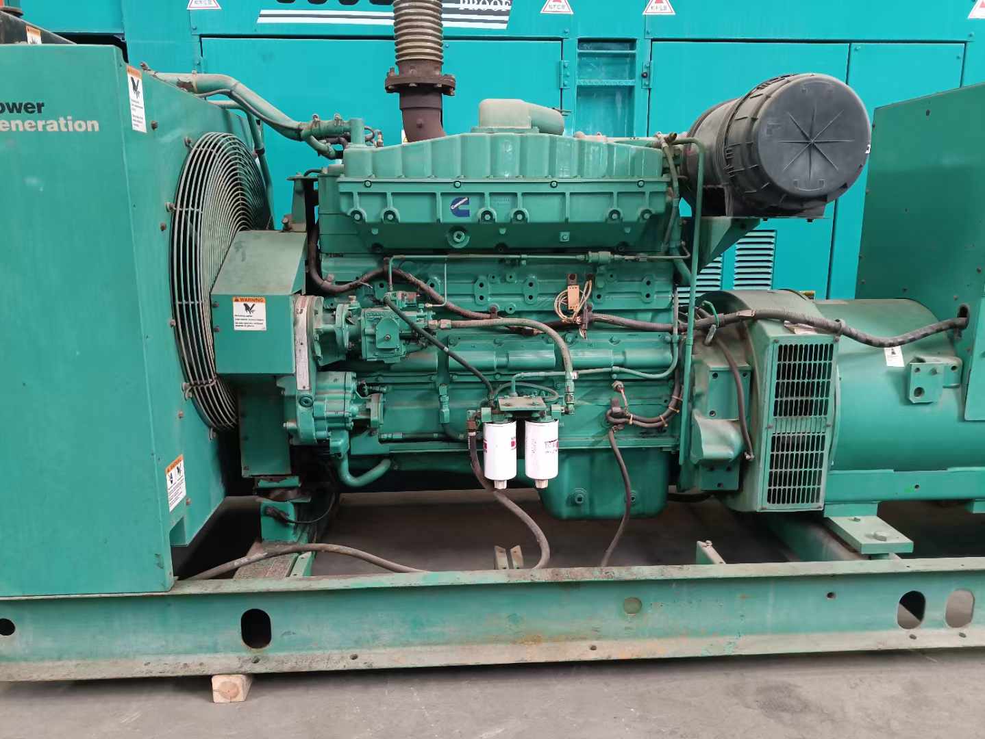 玉树过载会对 600kW 柴油发电机组造成哪些损害？