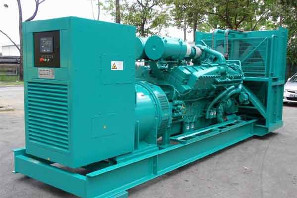 玉树柴油发电机组电压不稳定怎样维修？