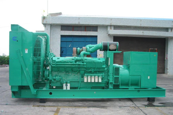 玉树工厂发电机应急发电时如何更准确地检查发电机状态？